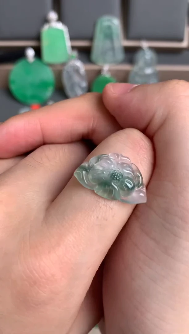 未镶嵌定制翡翠裸玉