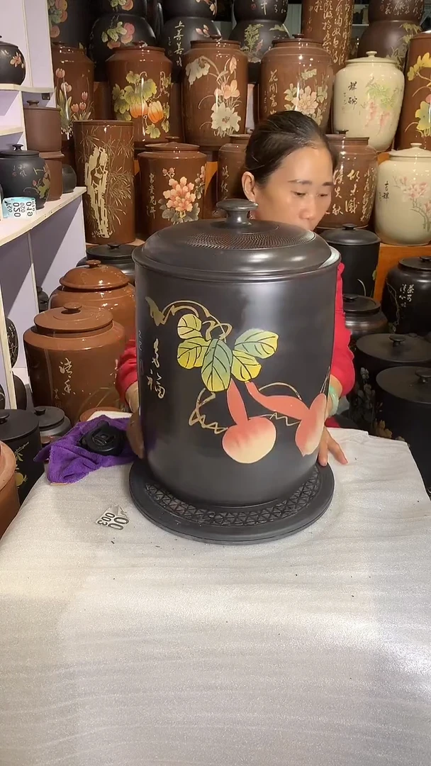 九饼彩填茶缸葫芦图