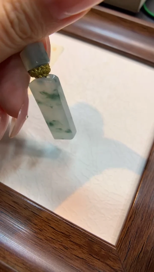 颈饰未镶嵌翡翠无事柱