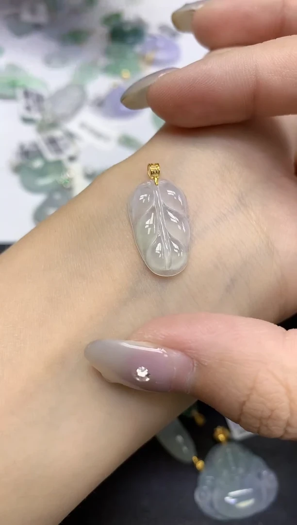 颈饰18K金镶嵌翡翠天然缅甸翡翠A货百元以上9元证书费自理