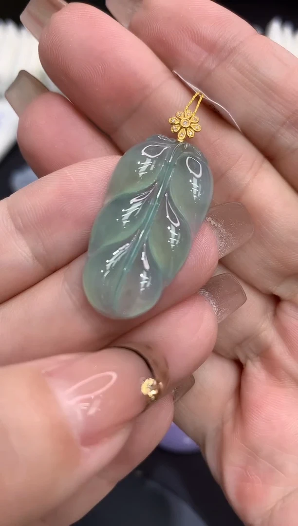 吊坠(不含链)18K金镶嵌翡翠11
