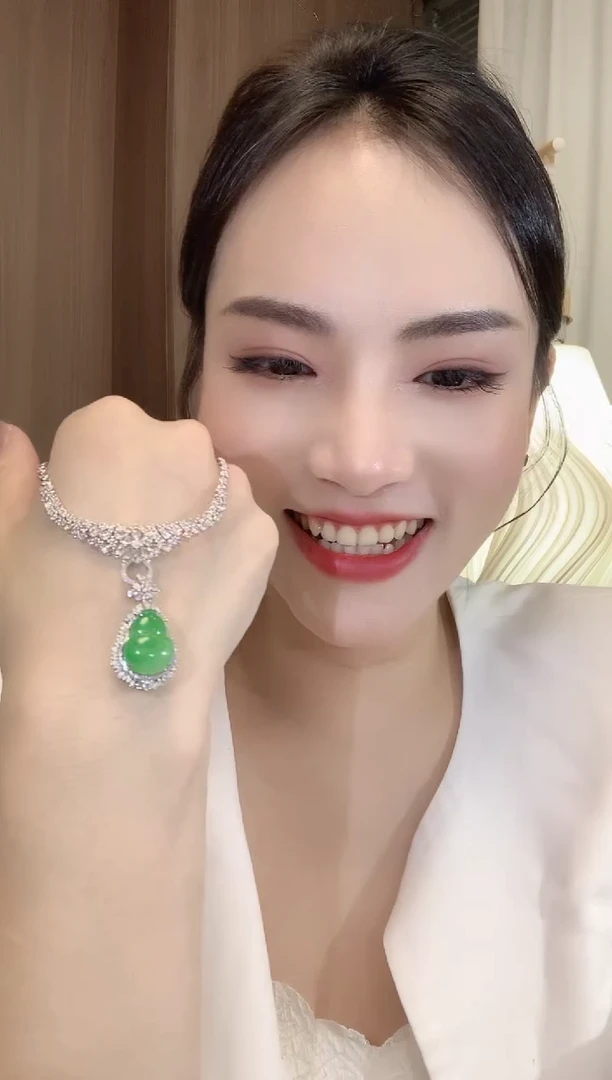 翡翠18K金镶嵌吊坠(不含链)A89