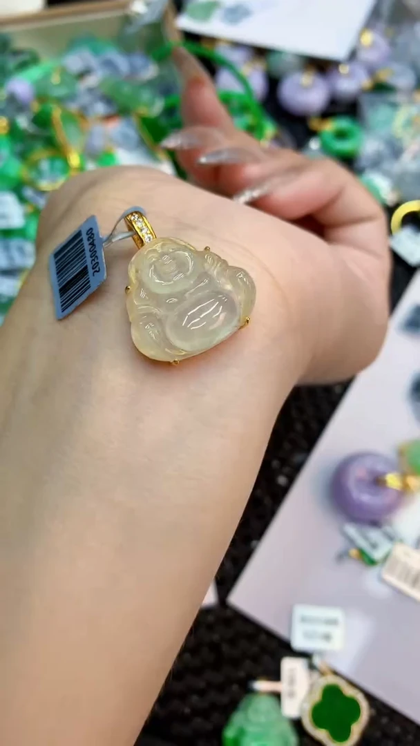 颈饰未镶嵌翡翠1