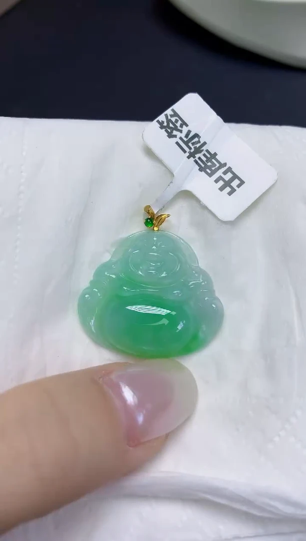 翡翠18K金镶嵌颈饰天然缅甸翡翠A货