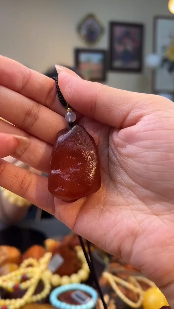 琥珀颈饰未镶嵌吊坠