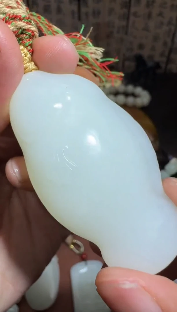 未镶嵌和田玉挂件和田玉