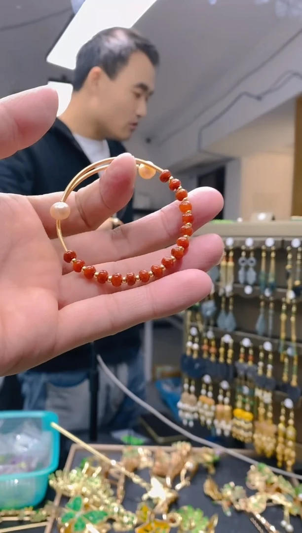 【闪购商品】翡翠耳饰合金219翡翠手镯