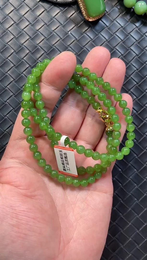 颈饰未镶嵌和田玉（碧玉）±6mm甜阳绿108项链