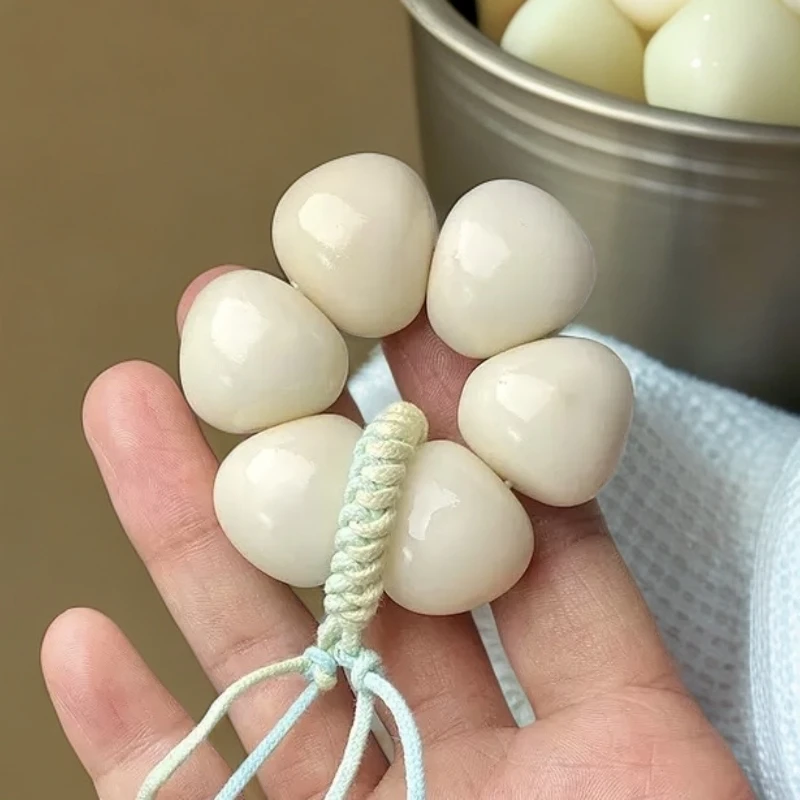 雕刻象牙果小手捻蒜瓣指尖绕指柔文玩佛珠适合女生盘玩