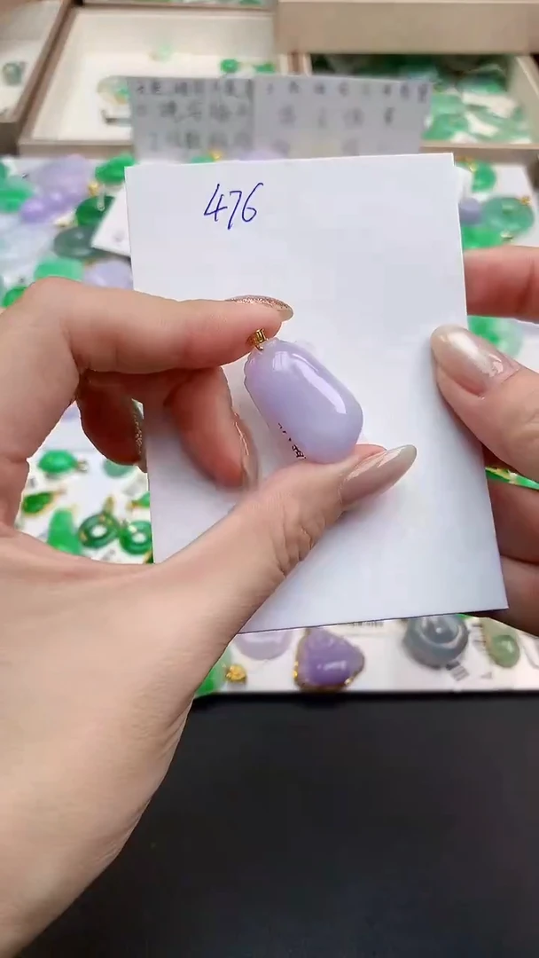 颈饰18K金镶嵌翡翠天然缅甸A货翡翠