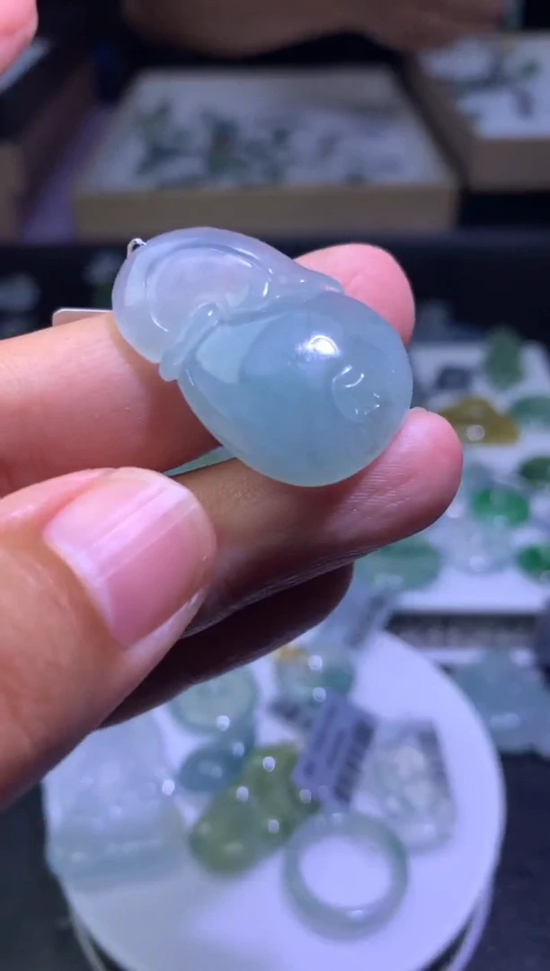 未镶嵌定制翡翠毛货