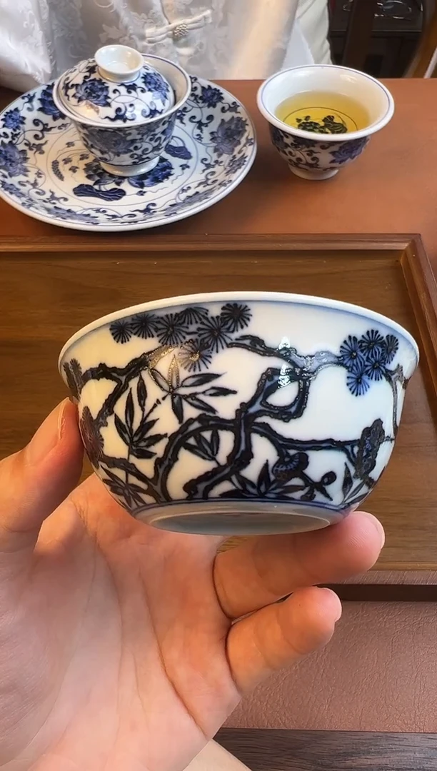问青坊纯手工手绘青花松竹梅柴窑卧足杯