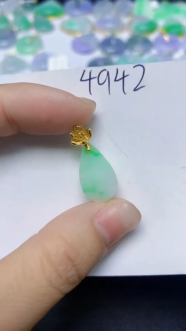 翡翠未镶嵌颈饰 天然缅甸翡翠A货