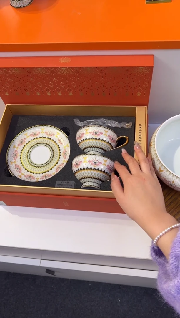 瓷片小乔闪电购链接