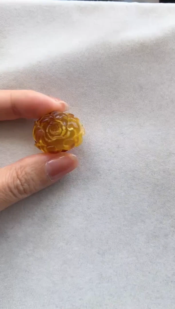 【闪购商品】琥珀裸石未镶嵌10204158-吊坠