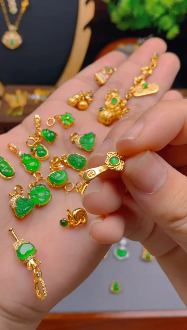 翡翠银S925镶嵌吊坠(不含链)立体如意万能扣