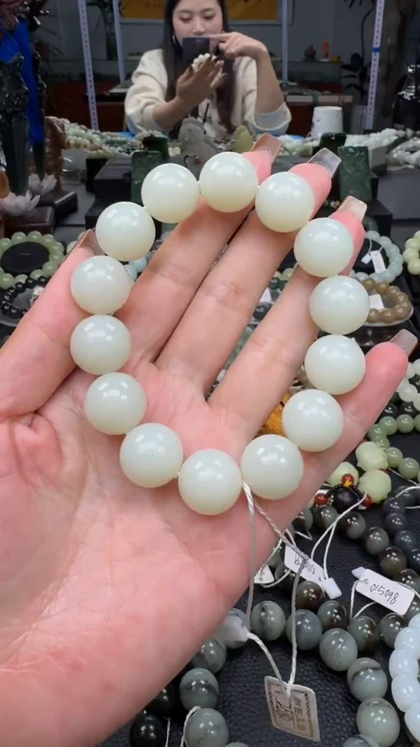 未镶嵌手串和田玉新疆且末高青白卡16