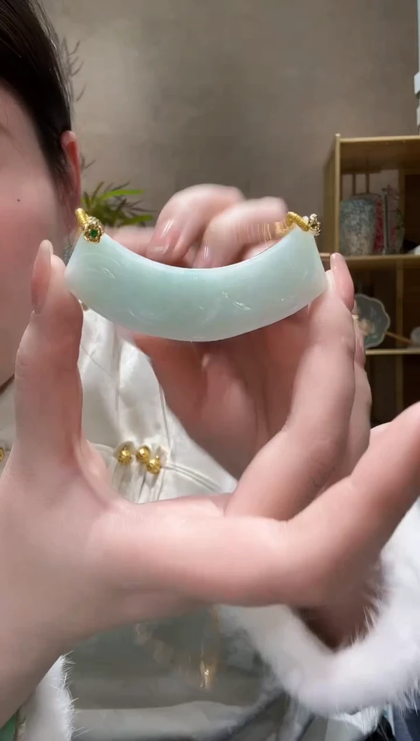 【闪购商品】翡翠颈饰未镶嵌吊坠