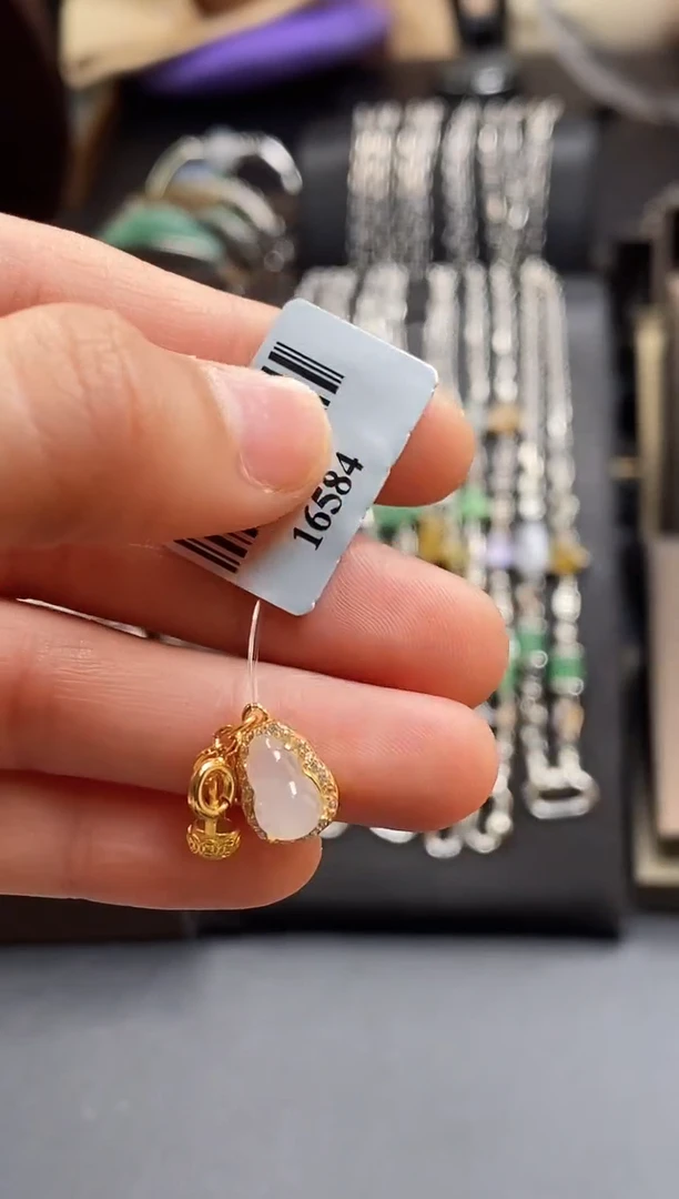 颈饰银S925镶嵌翡翠16584多样性发一