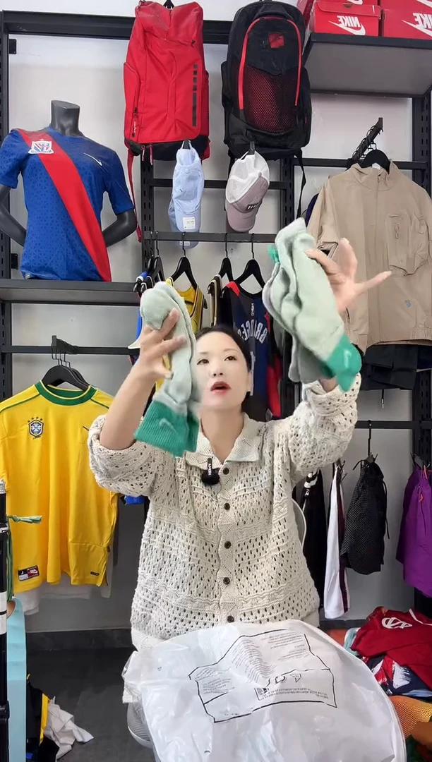764编码 瑕疵款直播间过款为准 尺码