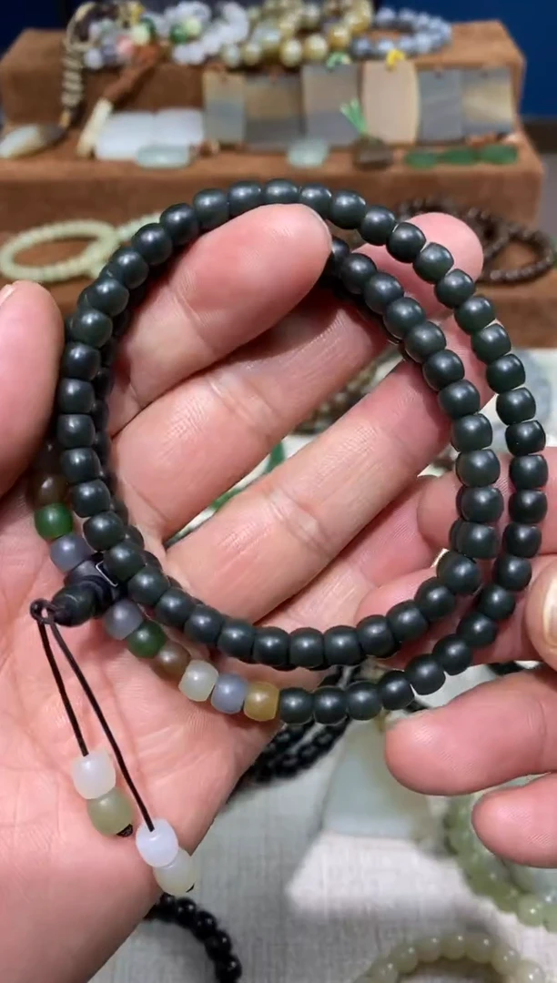 【闪购商品】和田玉颈饰未镶嵌颜色多样性发货拍一发一