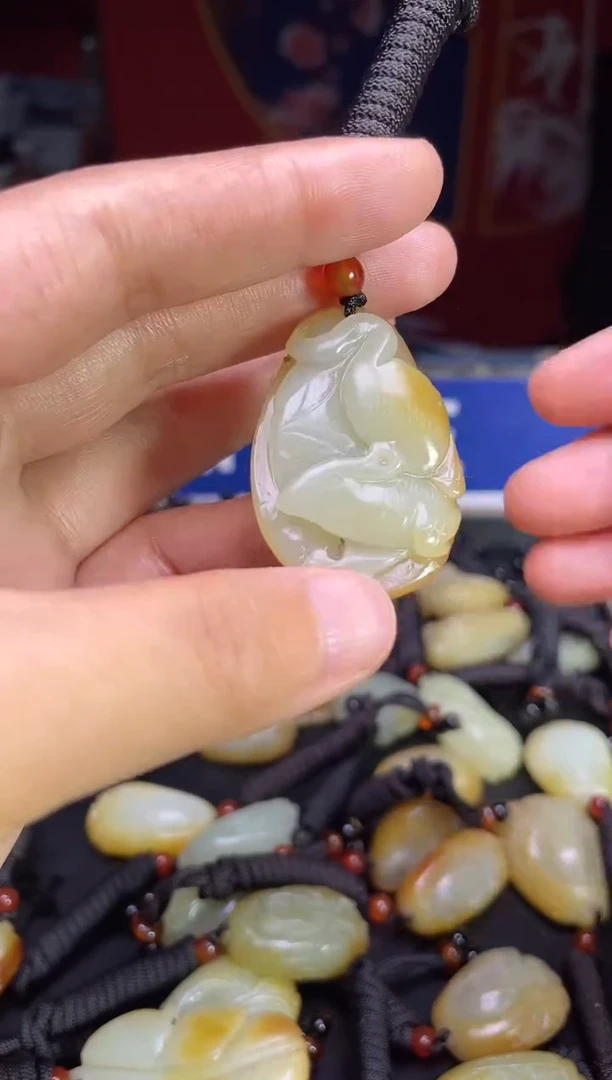 颈饰未镶嵌和田玉123