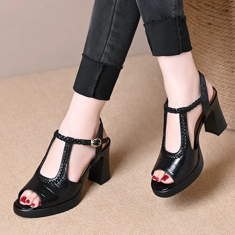 2025新款软皮后空凉鞋女软底粗跟气质高跟鞋不累脚百搭鱼嘴鞋YZ6