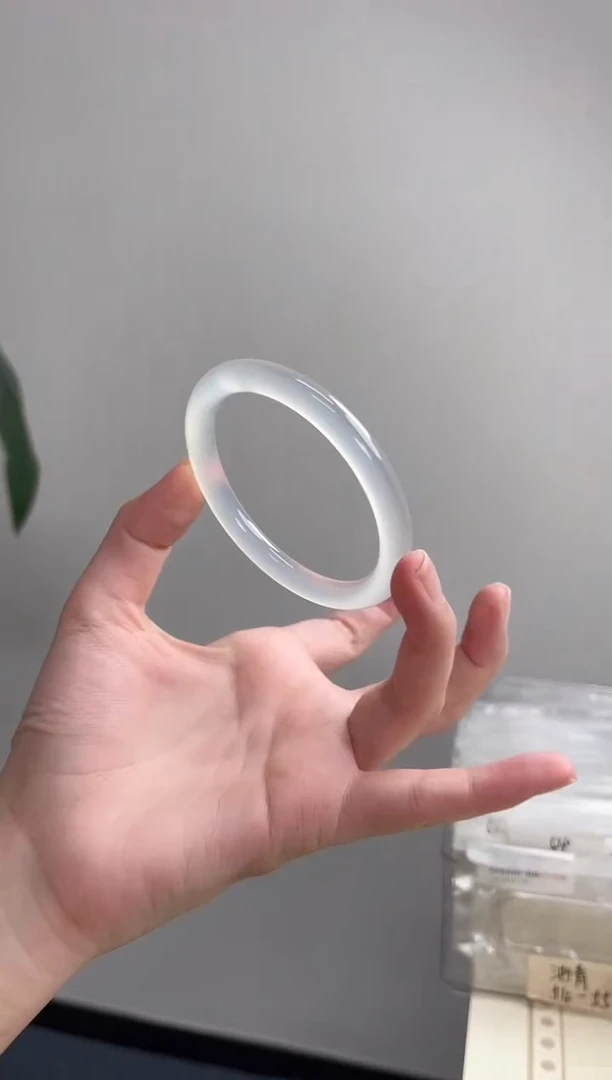 手镯玛瑙/玉髓未镶嵌57-58圈