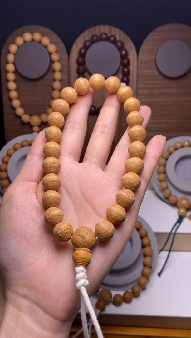 凤眼菩提吊坠12.5黄金瞳