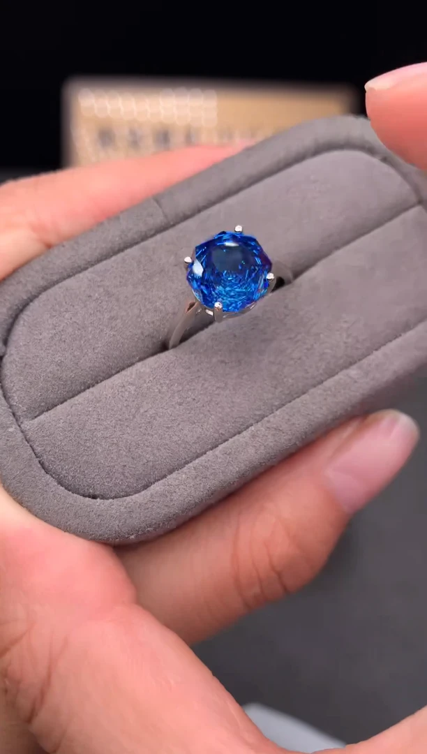 银S925镶嵌戒指托帕石11111