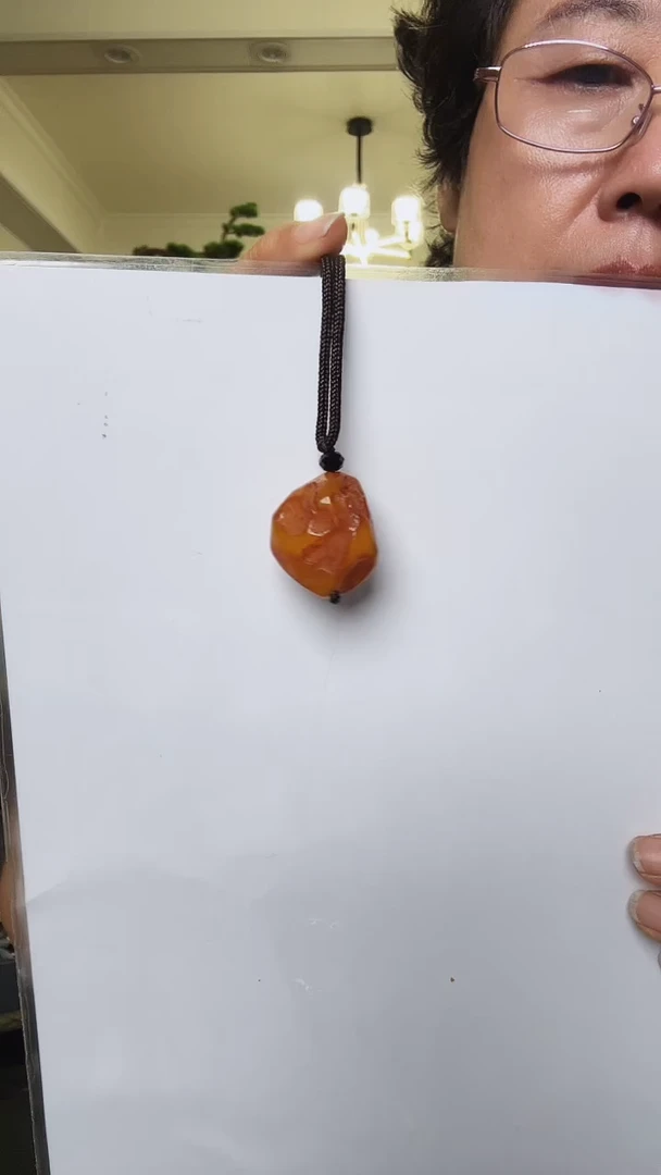 蜜蜡吊坠(赠链)未镶嵌栀**开坠