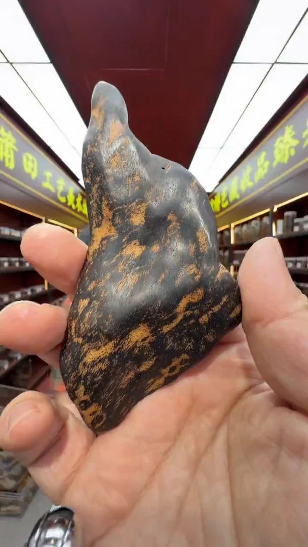 沉香吊坠乘***浪多样性发一