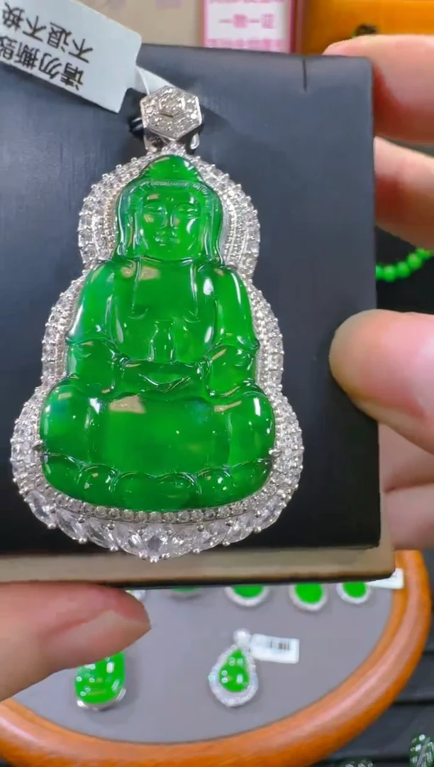吊坠(赠链)银S925镶嵌翡翠天然A货翡翠
