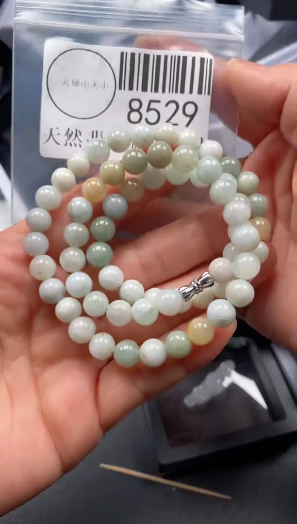 翡翠未镶嵌吊坠(不含链)8529