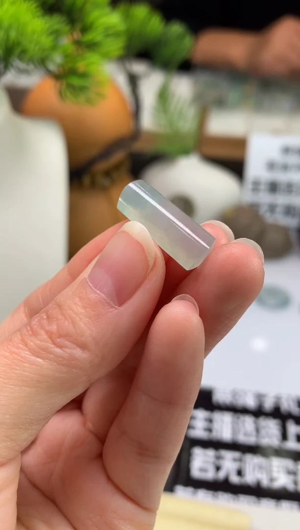 颈饰未镶嵌翡翠J****o---117250