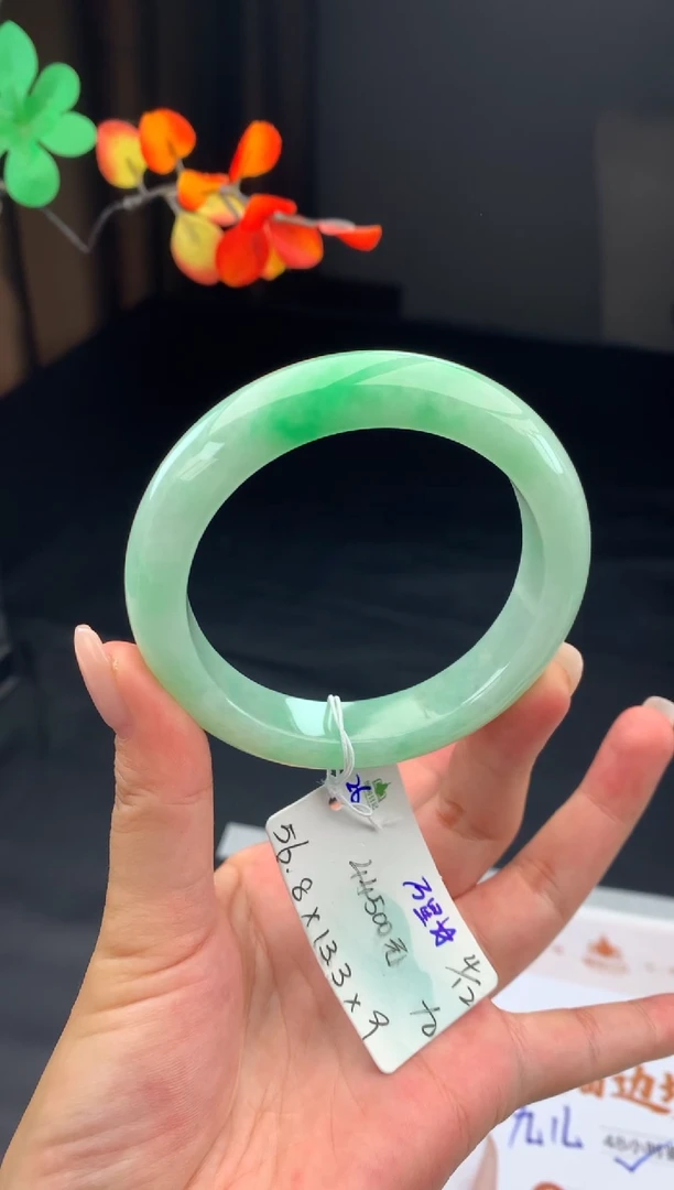 未镶嵌手镯翡翠翡翠自带#送人#，假一赔三