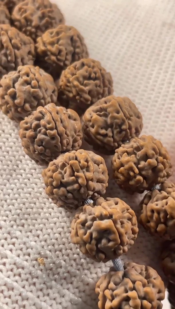 【闪购商品】星月菩提吊坠灰皮方墩梅花真空包装