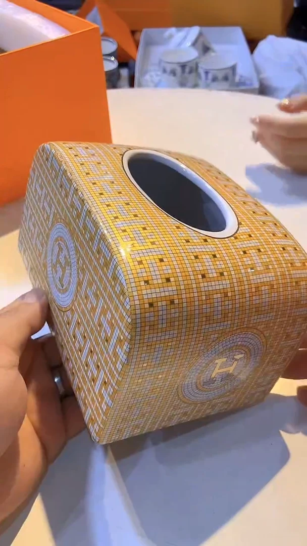 鸿辉家品牌瓷器，京东包邮！