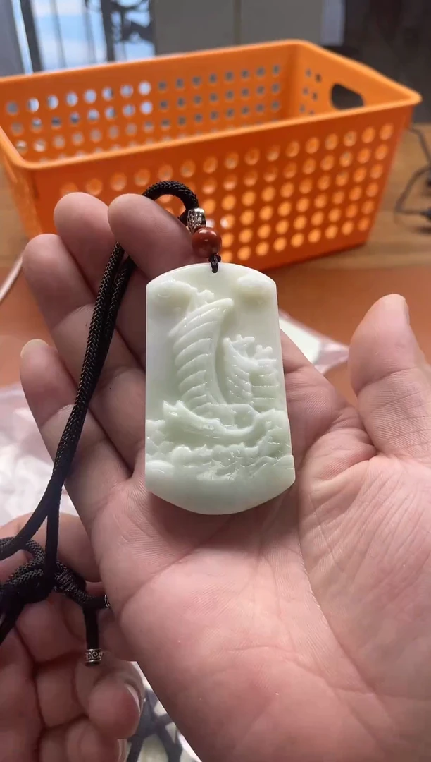 未镶嵌颈饰蓝田玉（蛇纹石化大理石玉）多样性发货一件