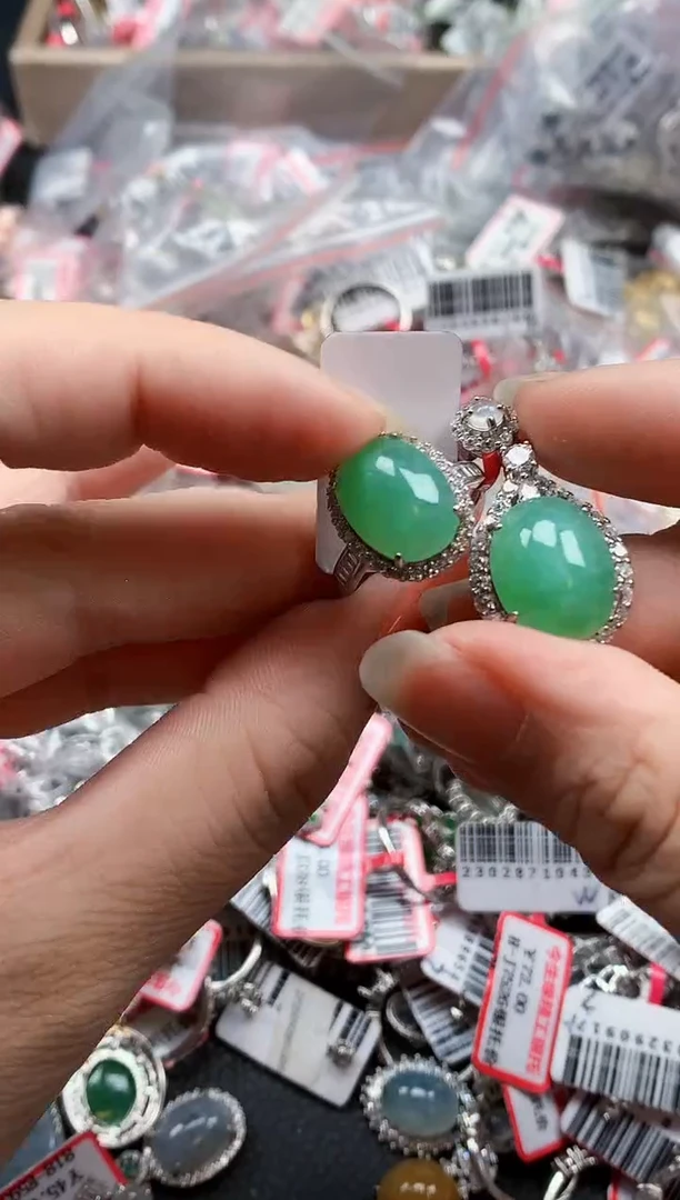 银S925镶嵌戒指翡翠天然A货缅甸翡翠