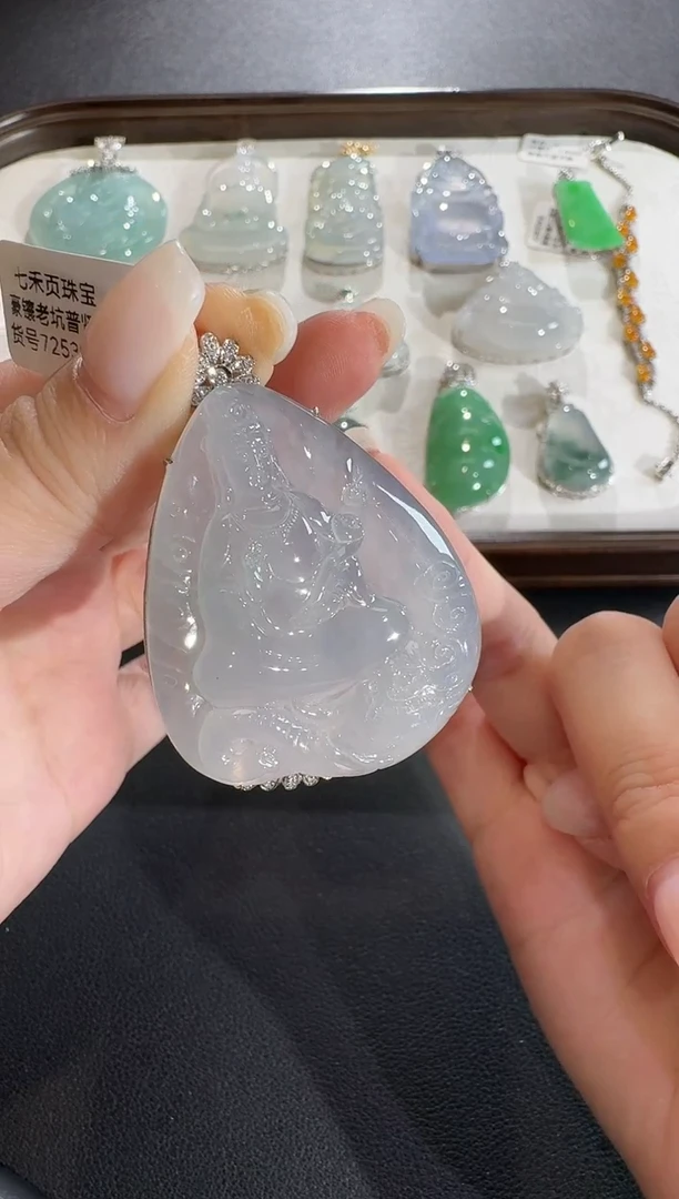 吊坠(不含链)18K金镶嵌翡翠【源头工厂】钻石镶嵌