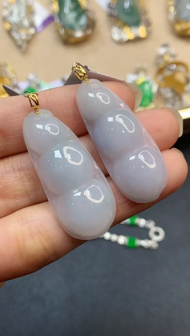 【闪购商品】翡翠吊坠(不含链)18K金镶嵌2721多样性发其一