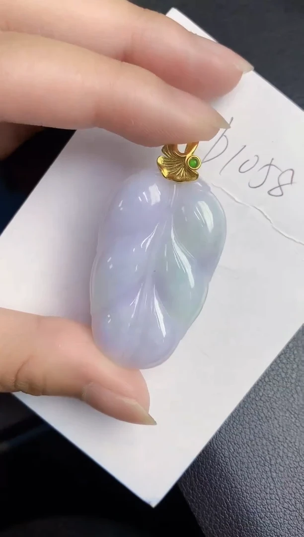翡翠未镶嵌颈饰000000000