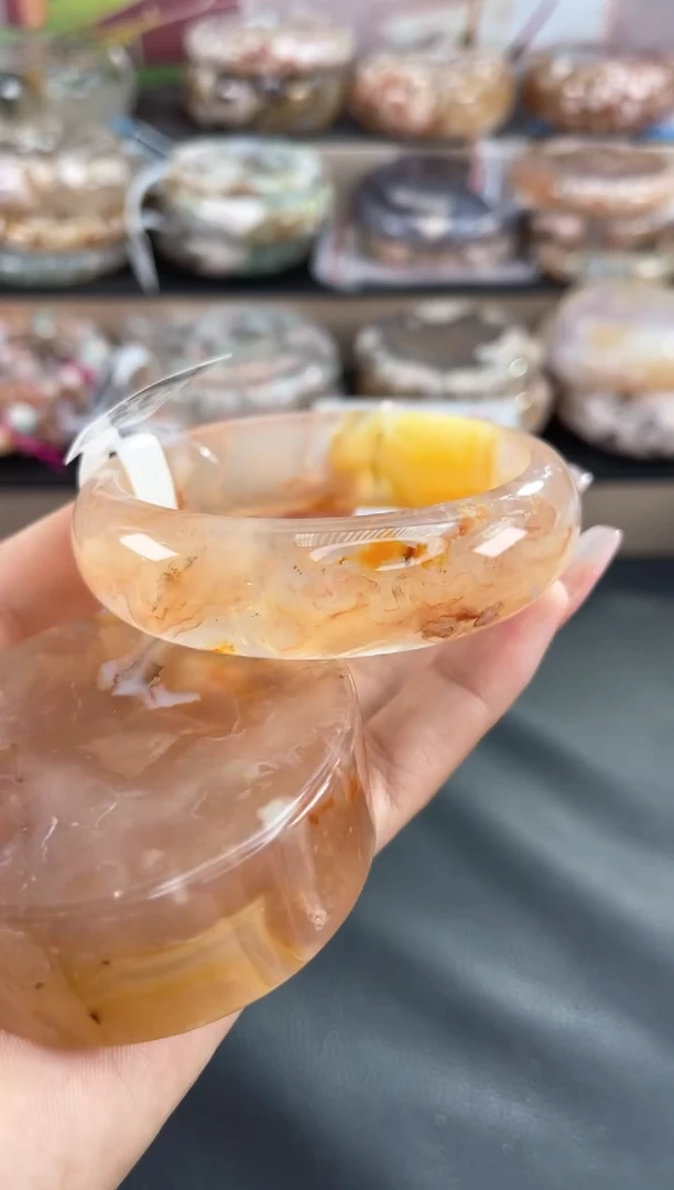 未镶嵌手镯石英质玉61