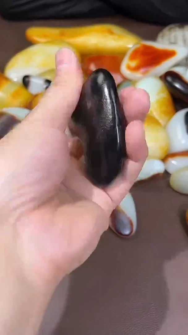 未镶嵌和田玉挂件翠**的1吊坠
