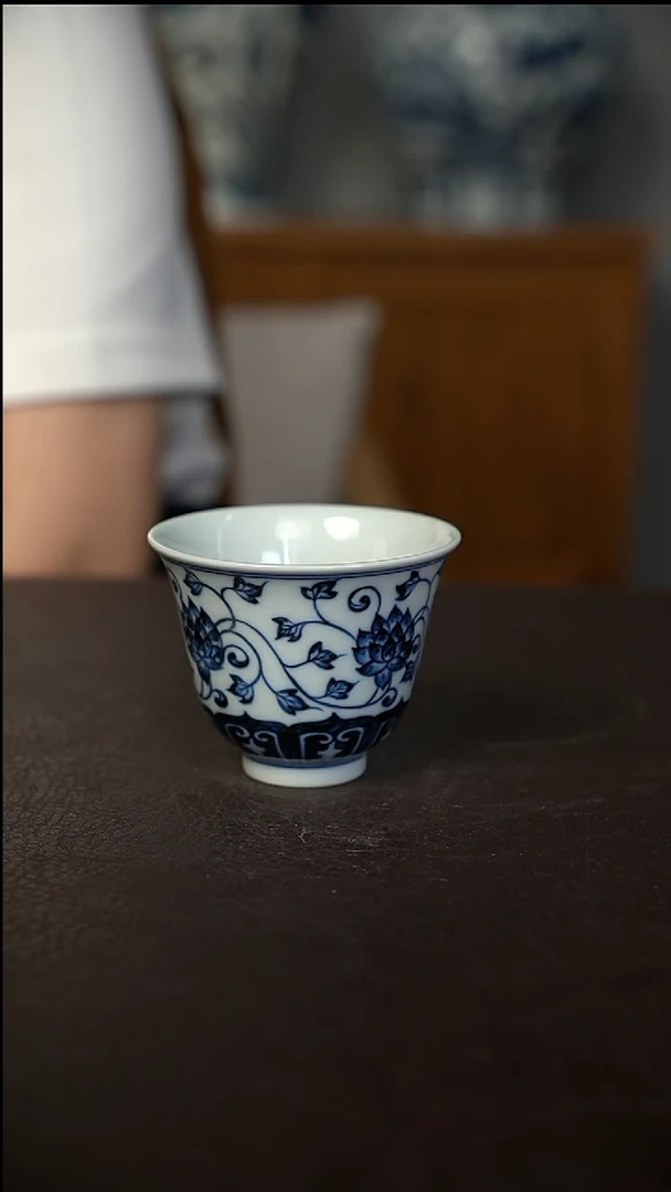 微瑕福利微瑕福利 缠枝铃铛杯