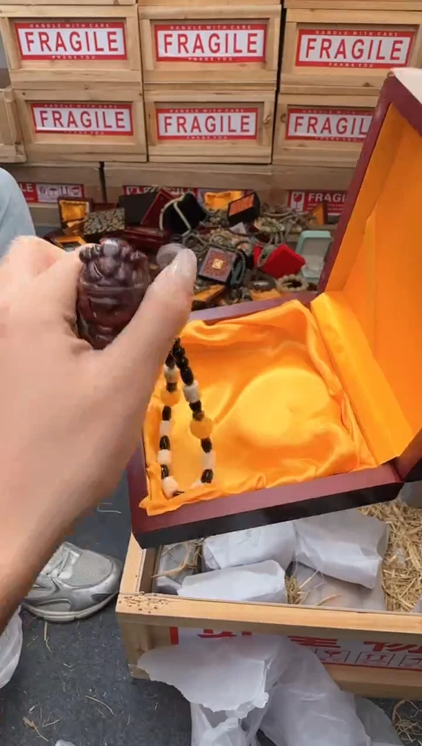 精美手串（无礼盒）