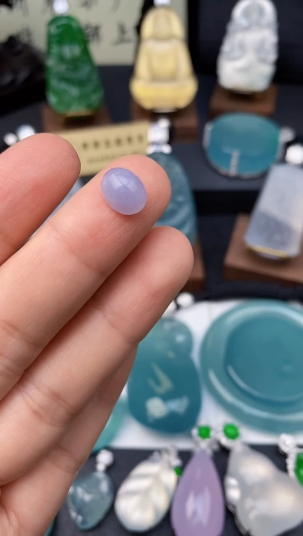 【闪购商品】翡翠颈饰未镶嵌蛋面