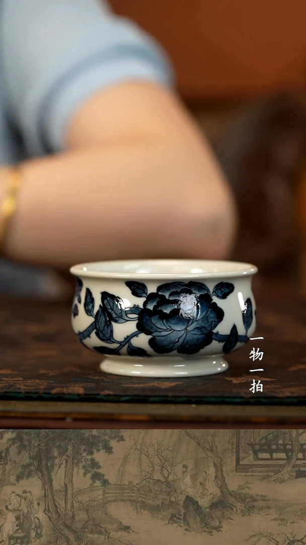 福利青花花卉炉式杯