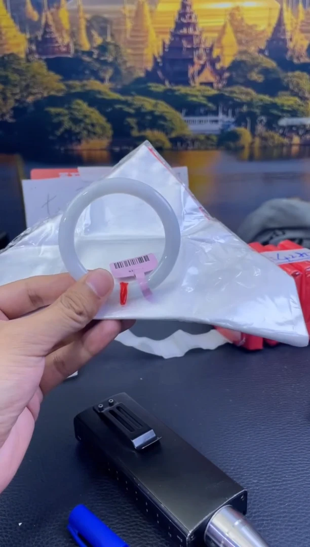 未镶嵌手镯翡翠6